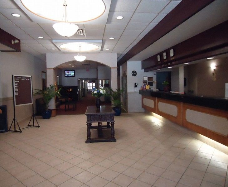 Howard Johnson By Wyndham Kitchener Conestoga Exterior foto