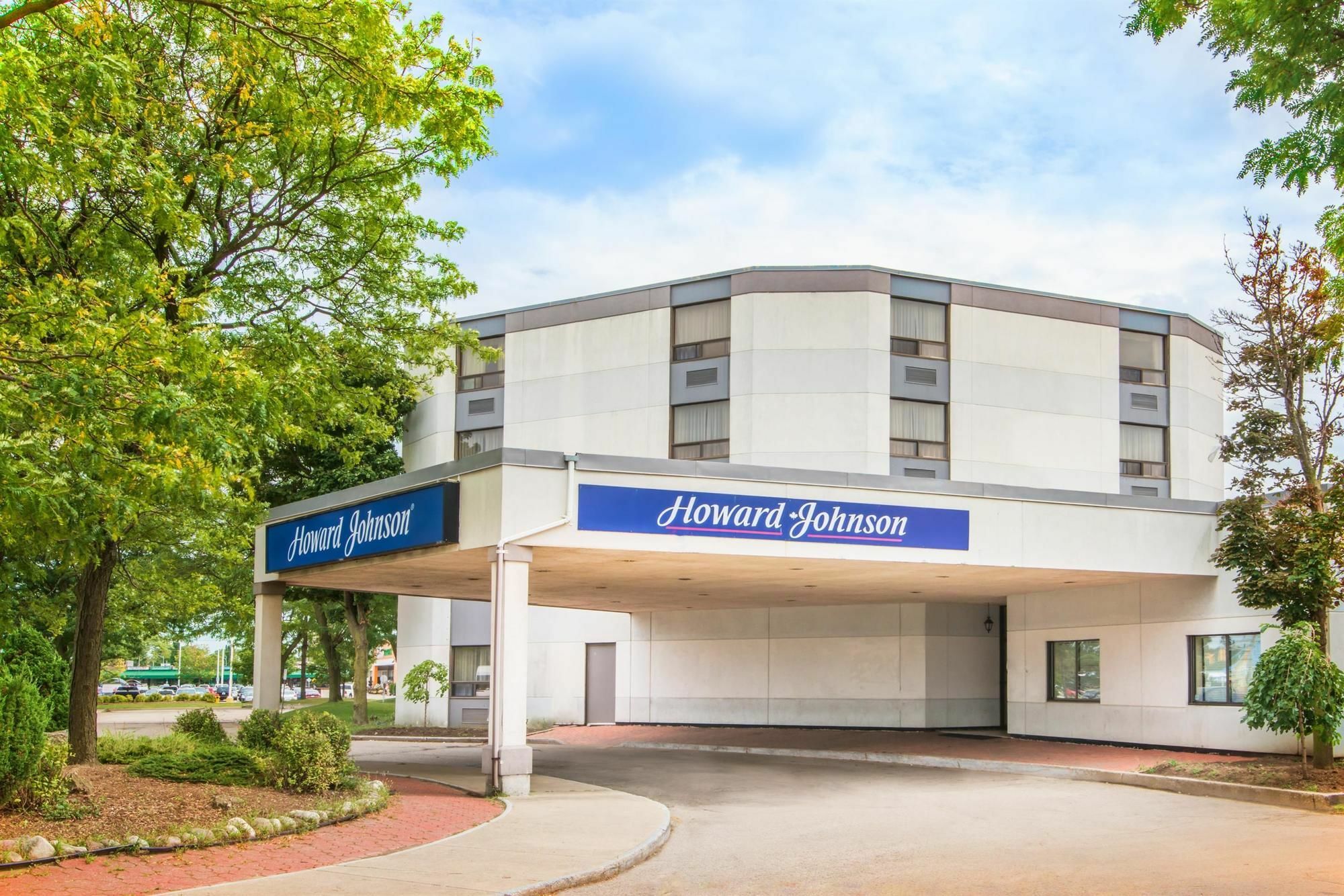 Howard Johnson By Wyndham Kitchener Conestoga Exterior foto